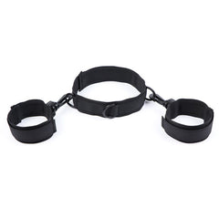 COLLO OHMAMA FETISH IN NYLON CON FERMA POLSI